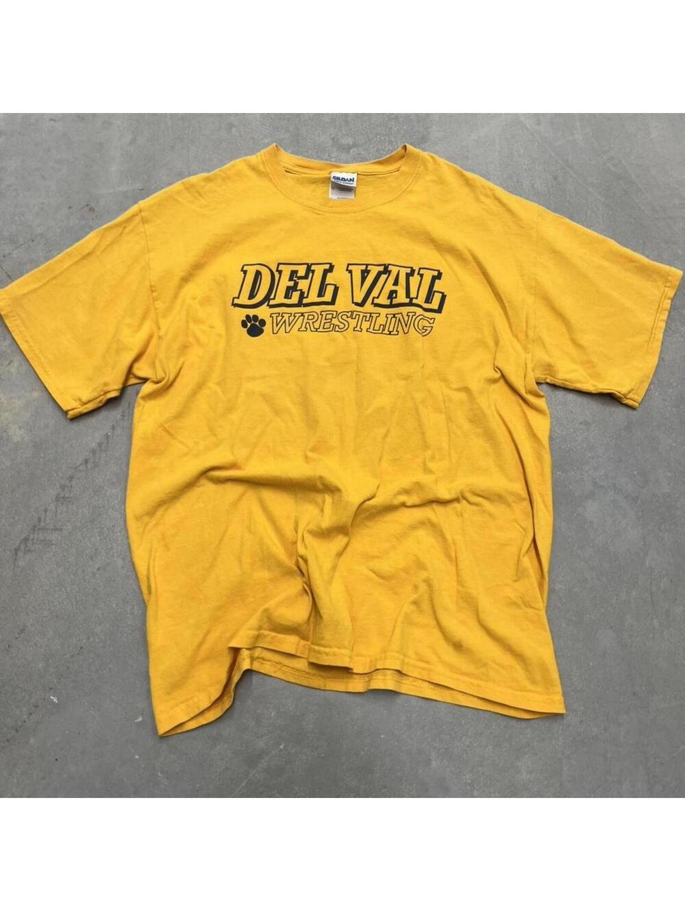 Delaware Valley Wrestling T Shirt Yellow Gildan Ultra Cotton Size Large Graphic